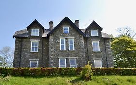 4 The Old Vicarage